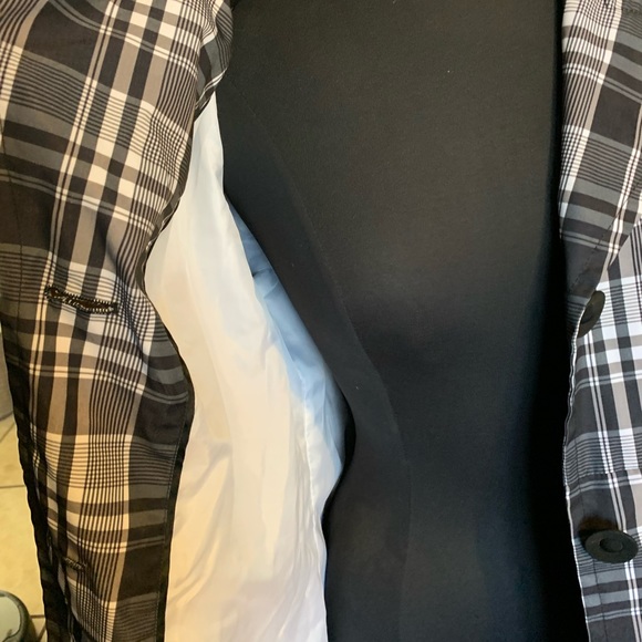 Relativity rain coat - Picture 16 of 16